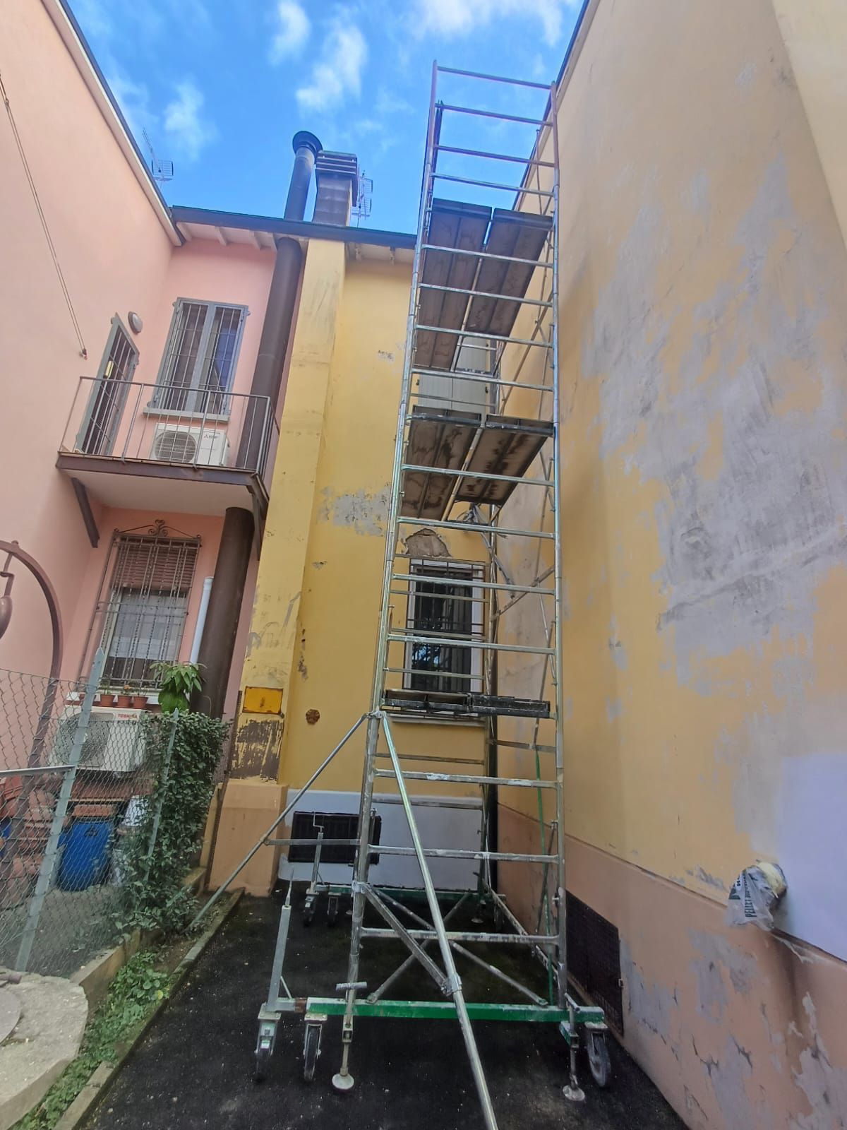 Tinteggiatura edile SUPERMAXCOLOR Pittore edile a Faenza