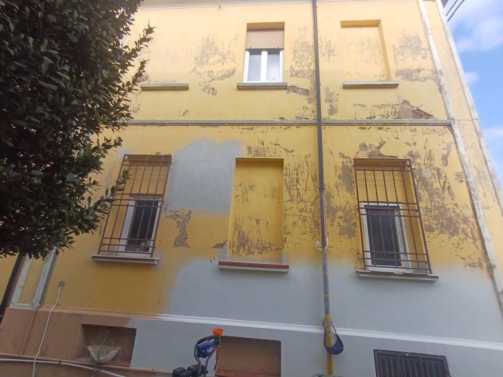 Tinteggiatura edile SUPERMAXCOLOR Pittore edile a Faenza